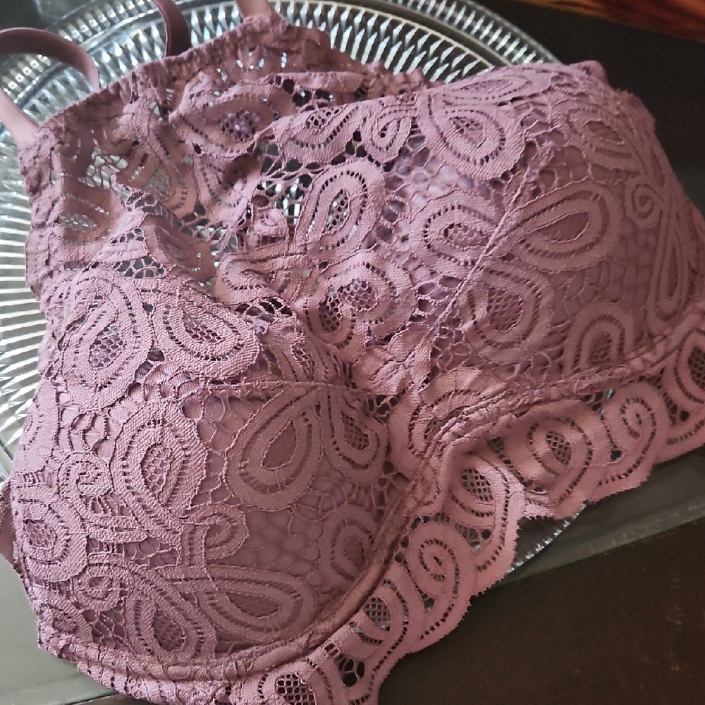 PINK Victoria's Secret Padded Lace Racerback Bralette L